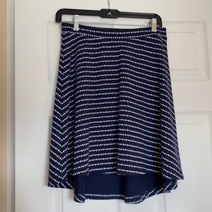 Caslon navy/white skirt. Size XS. Elastic waist.